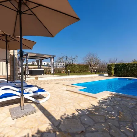 Villa Marko Kastelir